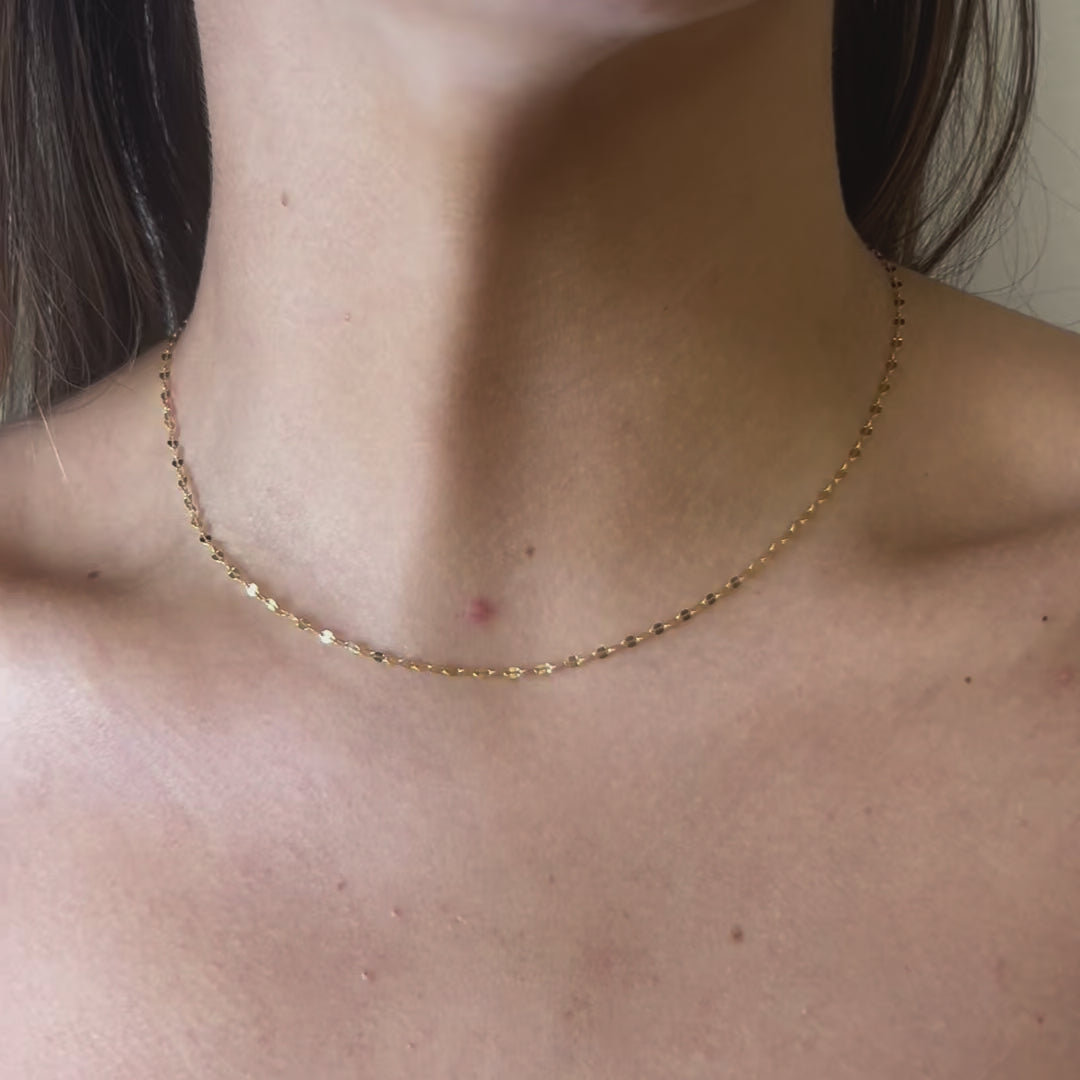 Flat Marine Chain Necklace in 14K Gold