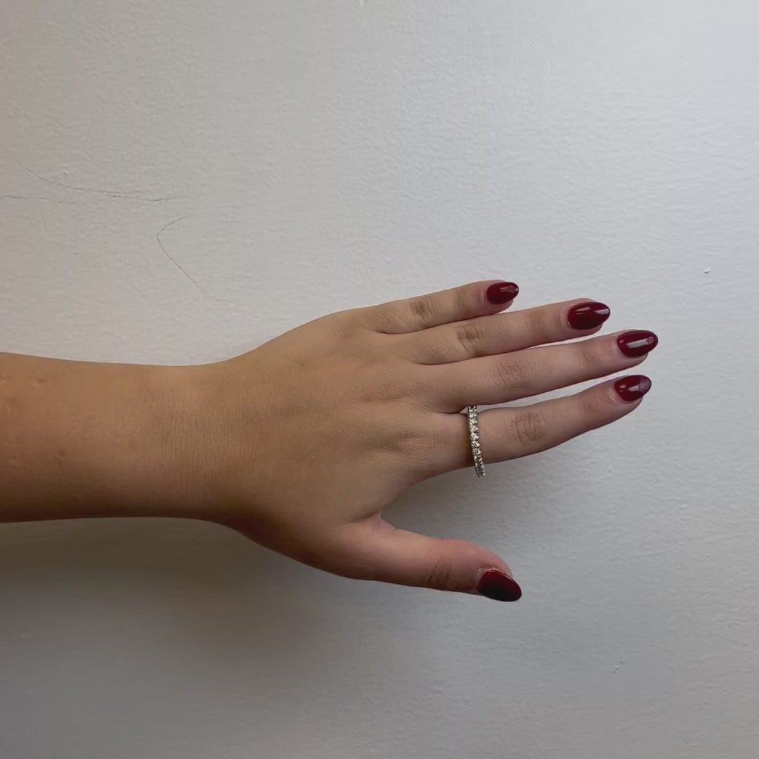 Eternity Stretch Diamond Ring (1.25 ct.) 4-Prongs Setting in 14K Gold