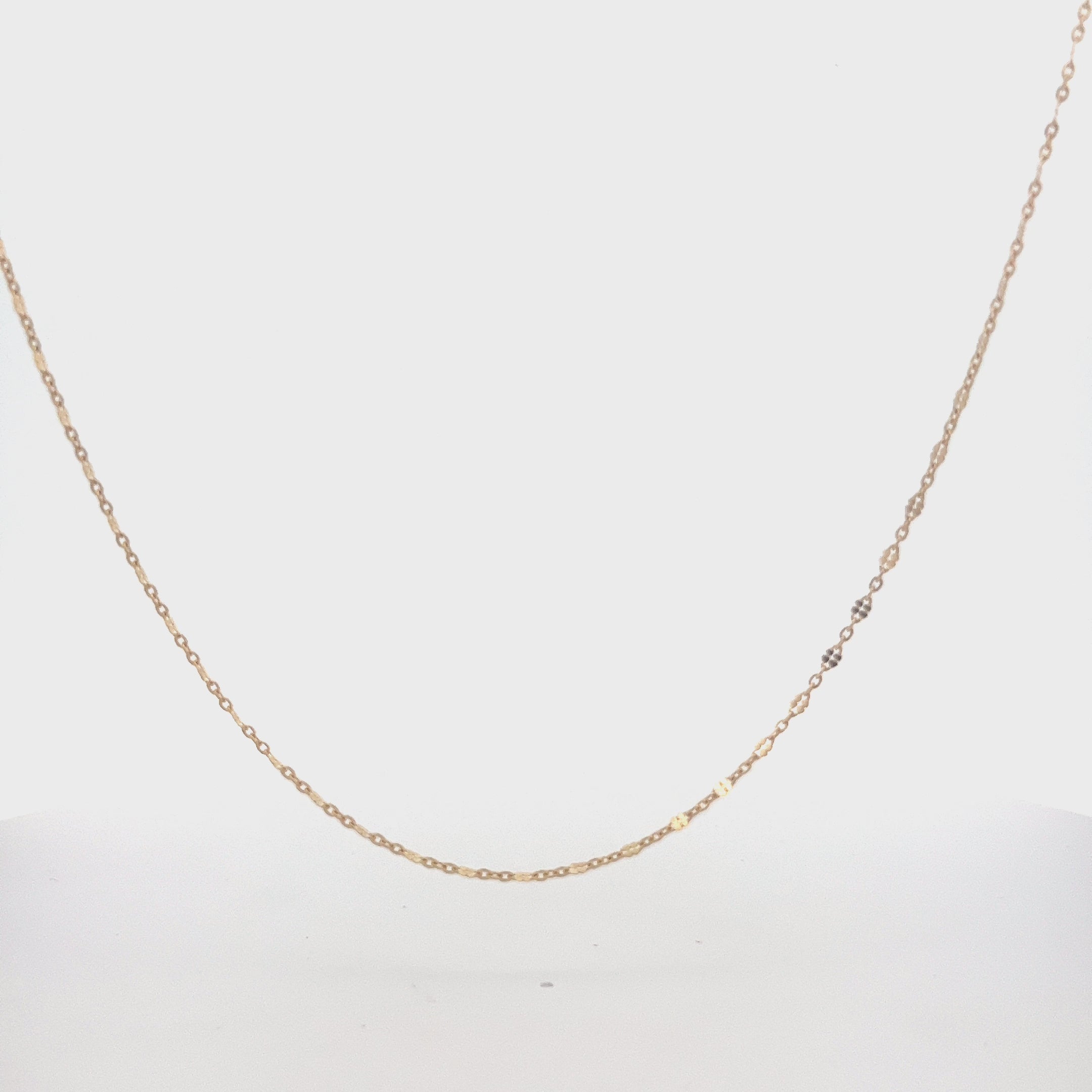 Flat Marine Chain Necklace in 14K Gold