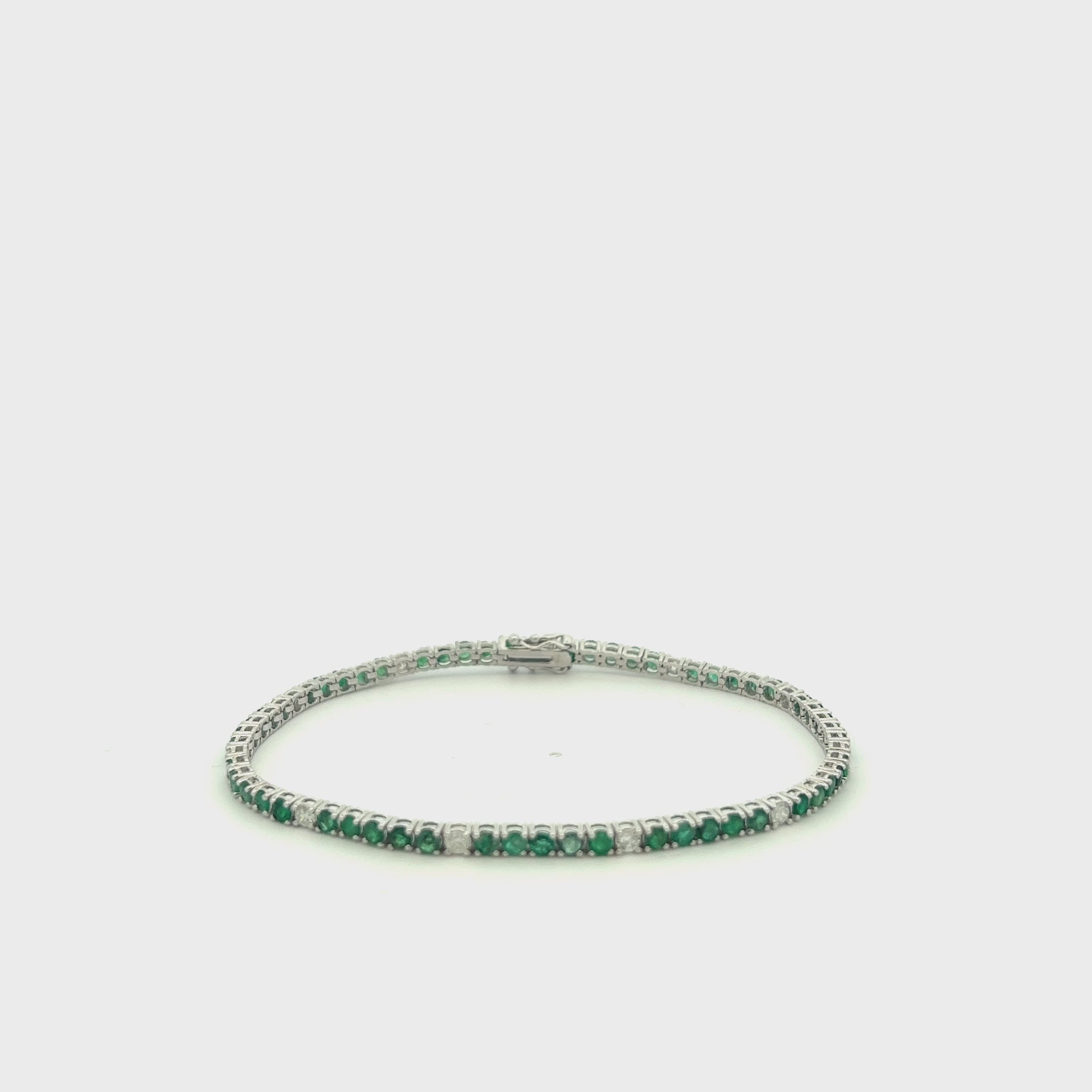 Alternate Diamonds & Emerald Tennis Bracelet ( 3.80 ct.) 4-Prongs Setting in 14K Gold