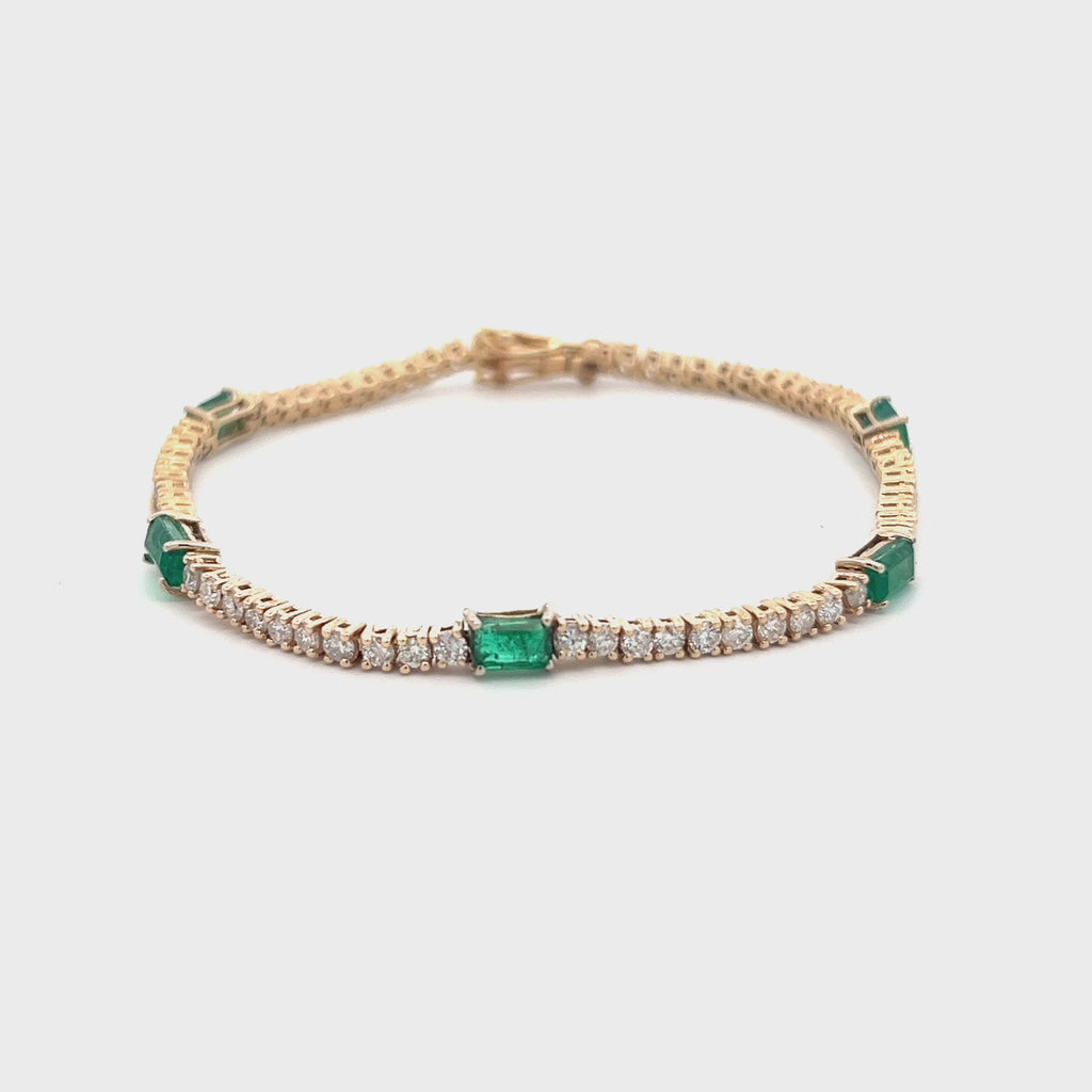 Alternate Diamond & Elongated Emerald Cut Emerald Tennis Bracelet (4.95 ct.) 4-Prongs Setting in 14K Gold