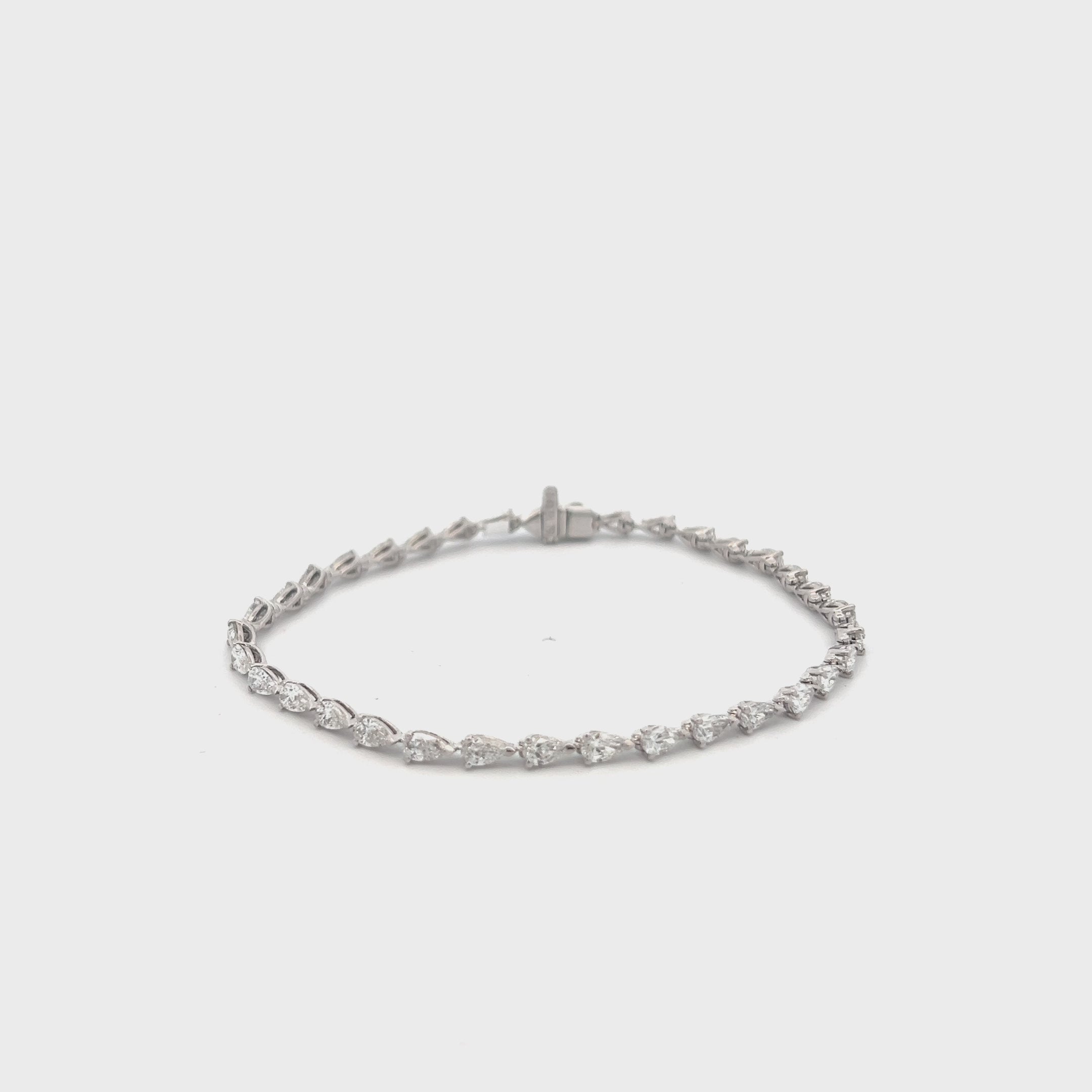 Pear Shape Diamond East-West Tennis Bracelet (4.17 ct.) in 18K Gold