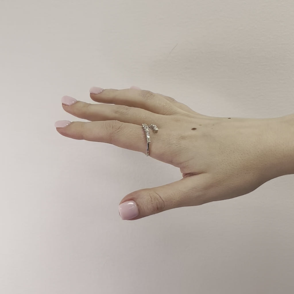 Graduated Diamond Open Wrap Ring (1.00 ct.) 4-Prongs Setting in 14K Gold