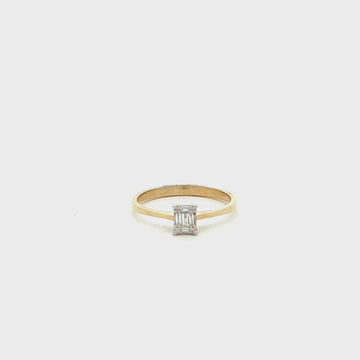 Round & Baguette Diamond Illusion Solitaire Engagement Ring (0.10 ct.) in 14K Gold