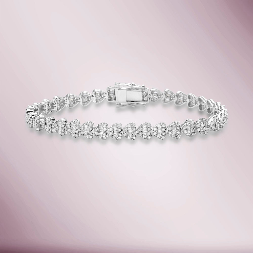 Diamond Heart Shape Tennis Bracelet (2.80 ct.) in 14K Gold