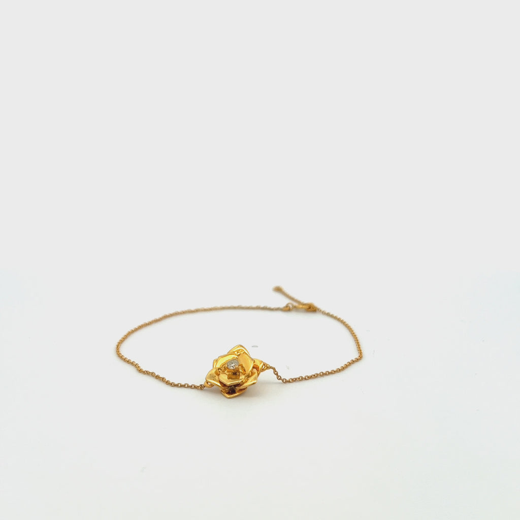 Ready to Ship Flower Diamond Bracelet (0.07 ct.) in 18K Gold