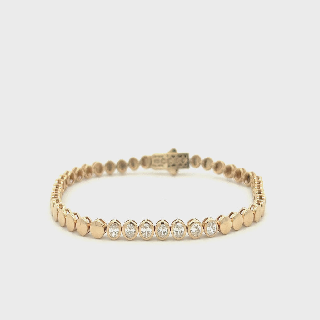 Fancy Oval Bracelet With Oval Shape Diamonds (0.88 ct.) in 14K Gold