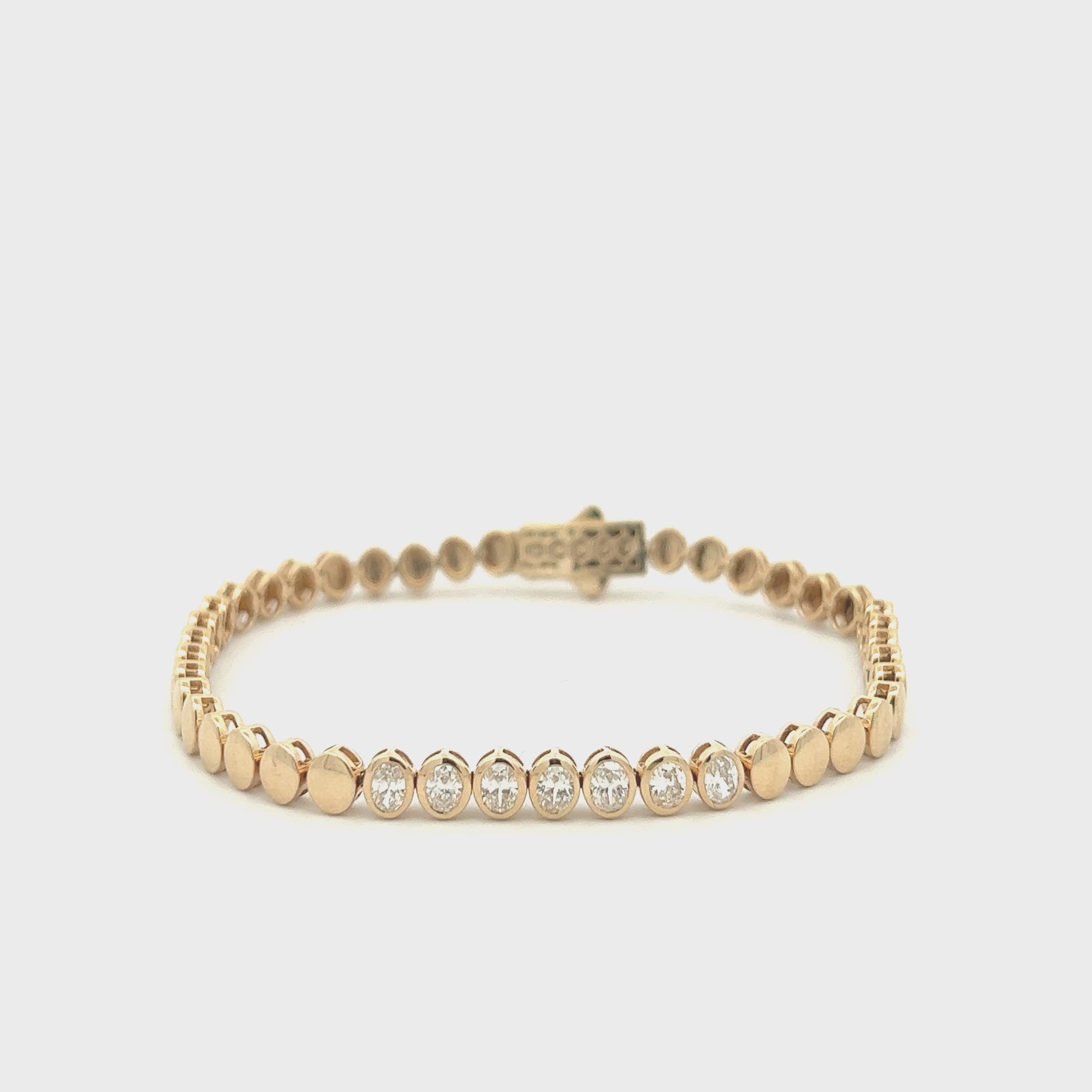 Fancy Oval Bracelet With Oval Shape Diamonds (0.88 ct.) in 14K Gold