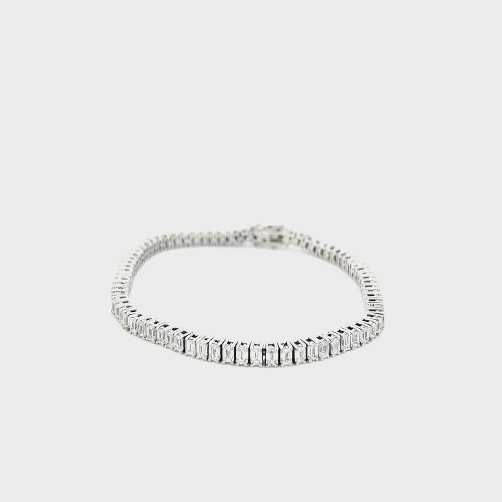Emerald Cut Diamond Tennis Bracelet (6.85 ct.) 3.6 mm 4-Prongs Setting in 18K Gold