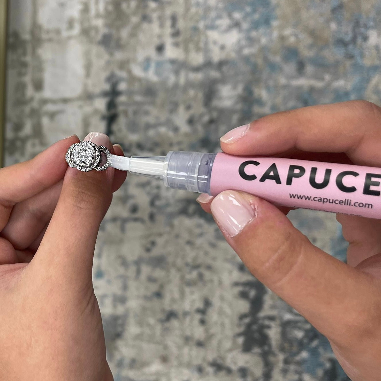 Capucelli Biodegradable Jewelry Cleaning Pen